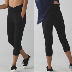 Lululemon sunset salutation crop